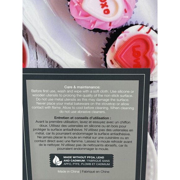 Master Class Cup Cake/Muffin Pan 12 Cup Heavy Gauge Steel Non-Stick Pink - Picture 7 of 9